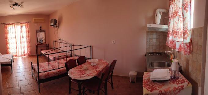 Hotel Takis Agios Georgios  Экстерьер фото